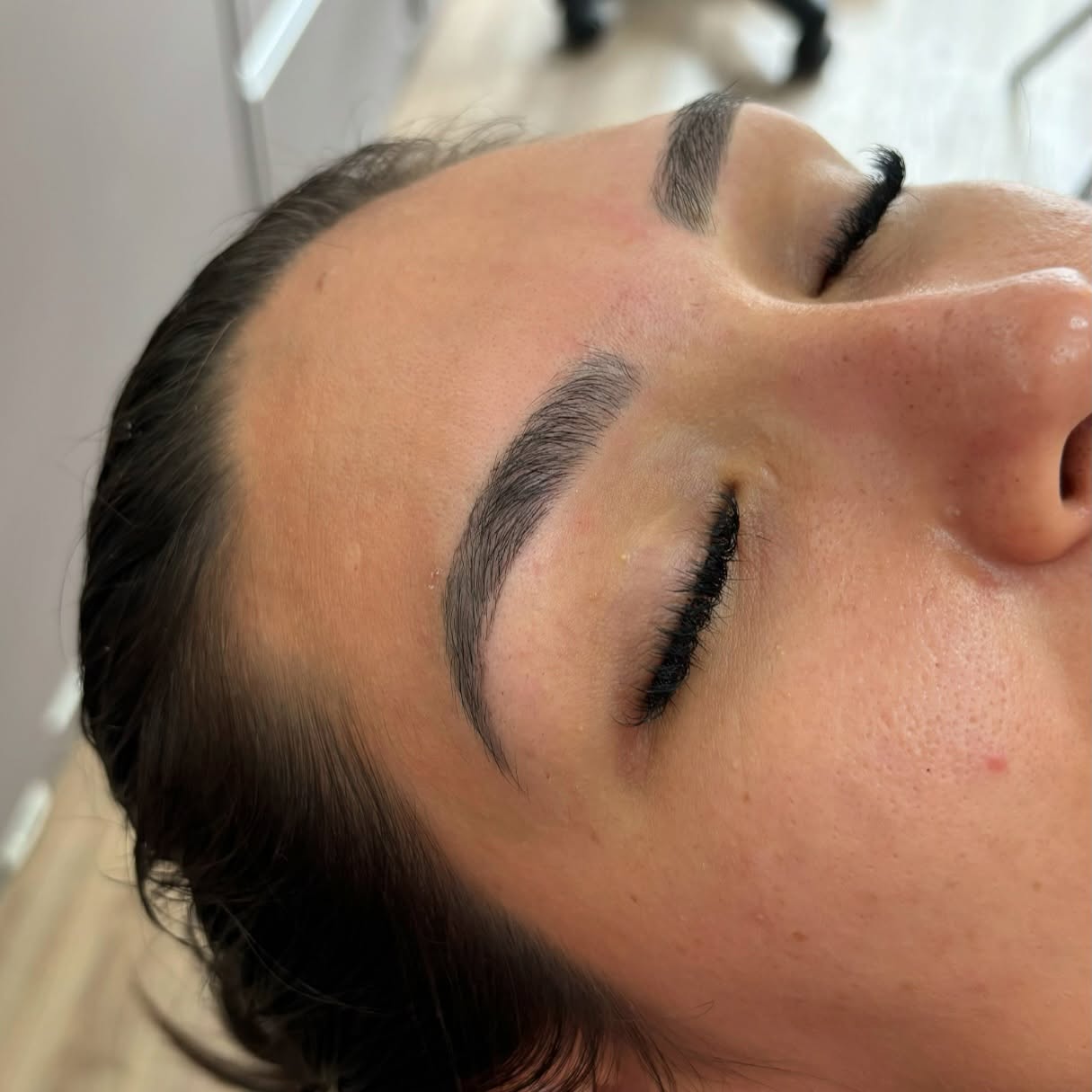 Design de Sobrancelha em Cariacica - ES | Cacileia Beauty Studio