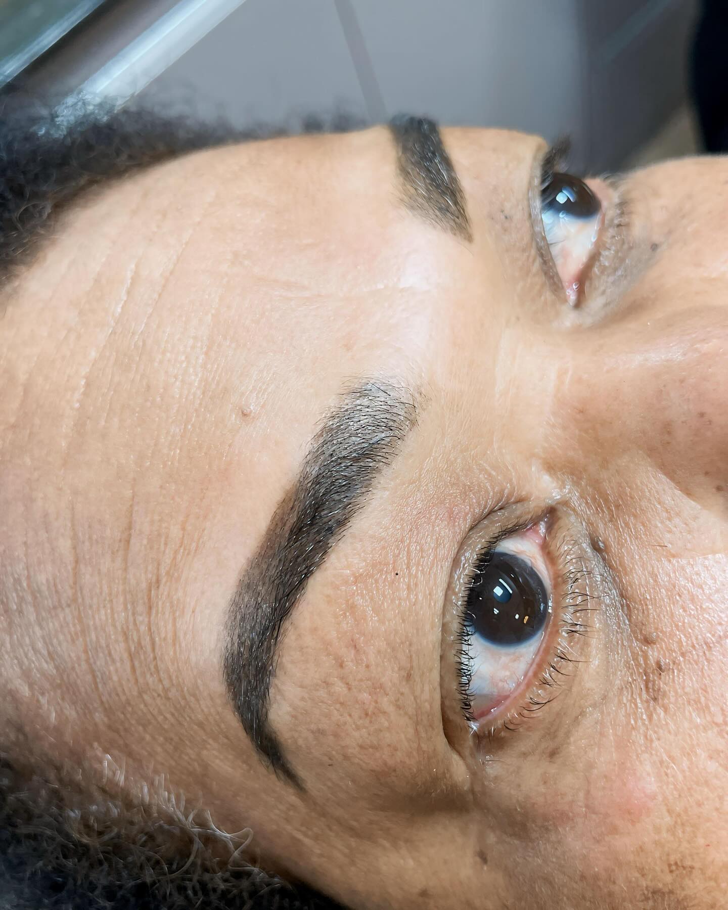 Design de Sobrancelha em Cariacica - ES | Cacileia Beauty Studio