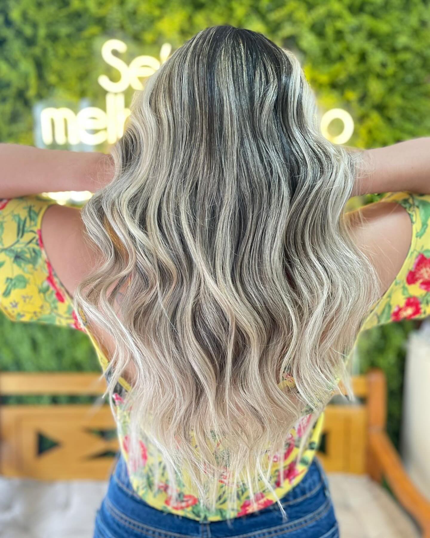 Luzes e Mechas em Cariacica – Cacileia Beauty Studio